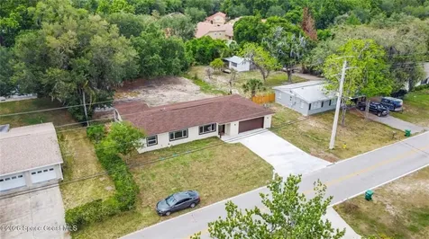 2678 Pine Avenue Mims FL 32754