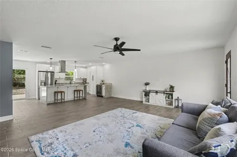 2678 Pine Avenue Mims FL 32754