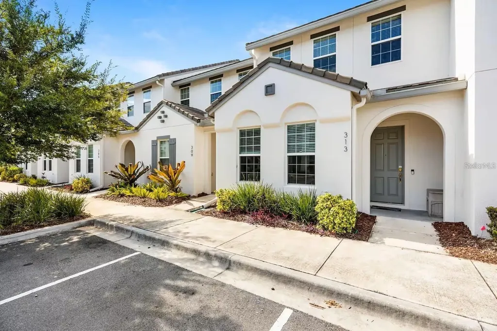 313 Captiva Drive Davenport FL 33896