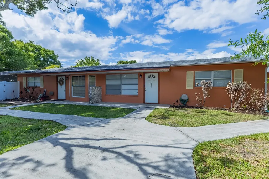 212 Tenneessee Avenue St Cloud FL 34769