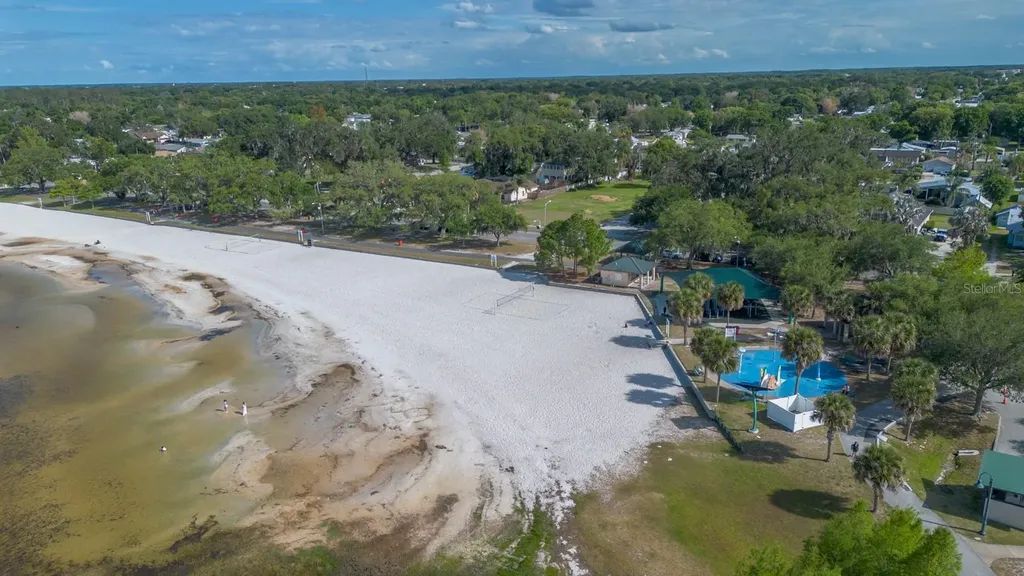 212 Tenneessee Avenue St Cloud FL 34769