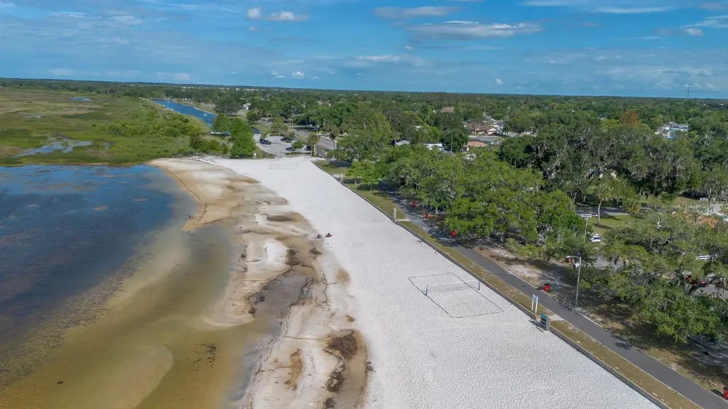 212 Tenneessee Avenue St Cloud FL 34769
