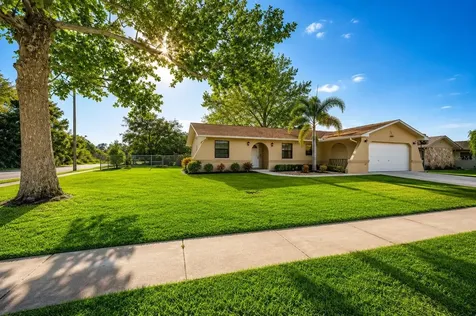 3011 Shadow Oaks Drive Holiday FL 34690