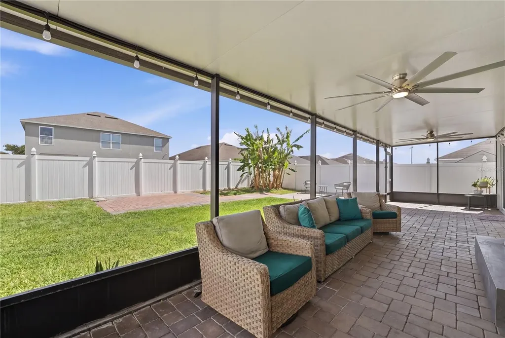 1895 Green Dragon Drive St Cloud FL 34771