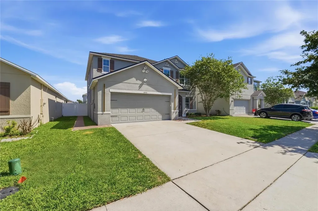 1895 Green Dragon Drive St Cloud FL 34771