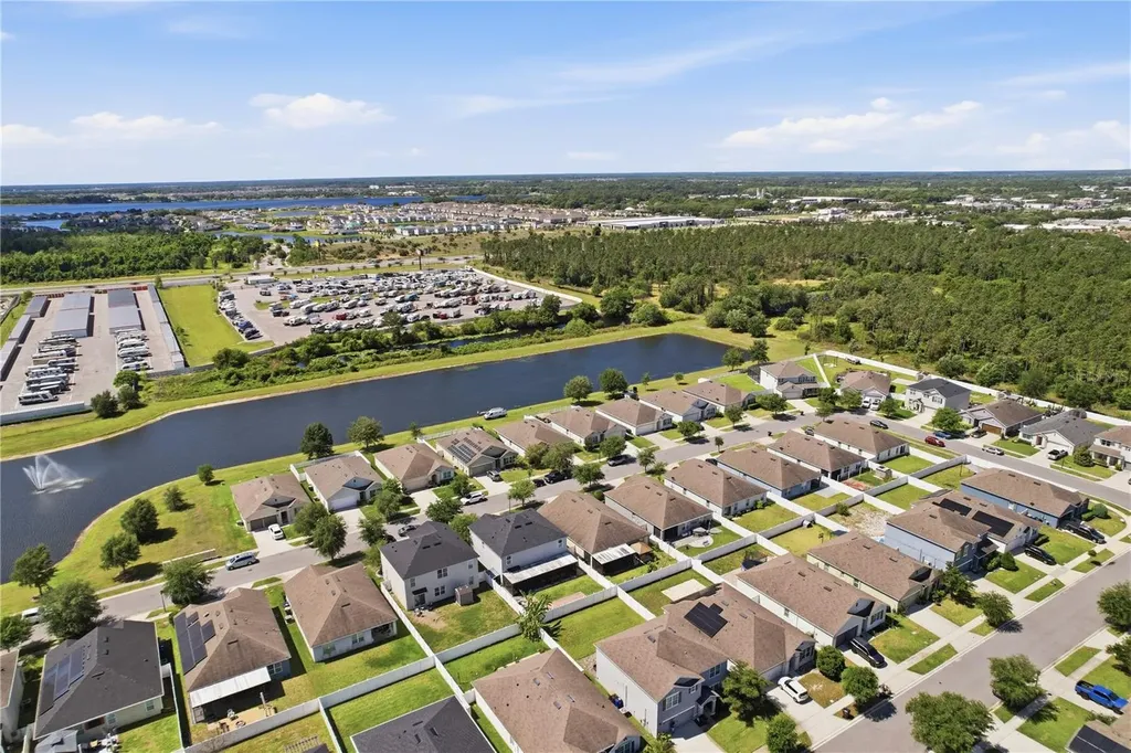 1895 Green Dragon Drive St Cloud FL 34771