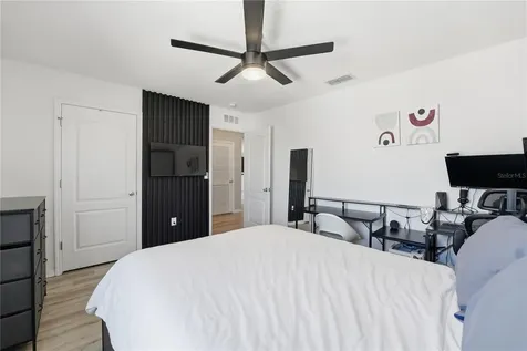 1895 Green Dragon Drive St Cloud FL 34771