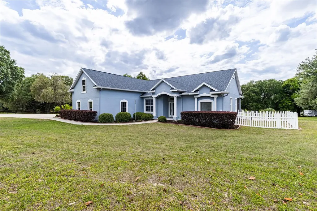 25101 Turkey Lake Road Howey In The Hills FL 34737