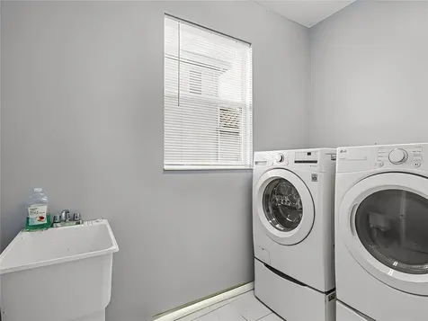 1656 Pinyon Pine Drive Sarasota FL 34240