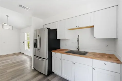4907 Bradford Lane Tampa FL 33624