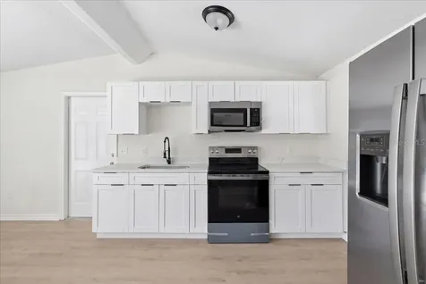 2515 Hebb Road Auburndale FL 33823