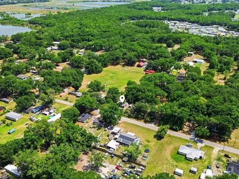 2515 Hebb Road Auburndale FL 33823
