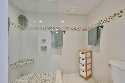1581 Gulf Boulevard Clearwater Beach FL 33767