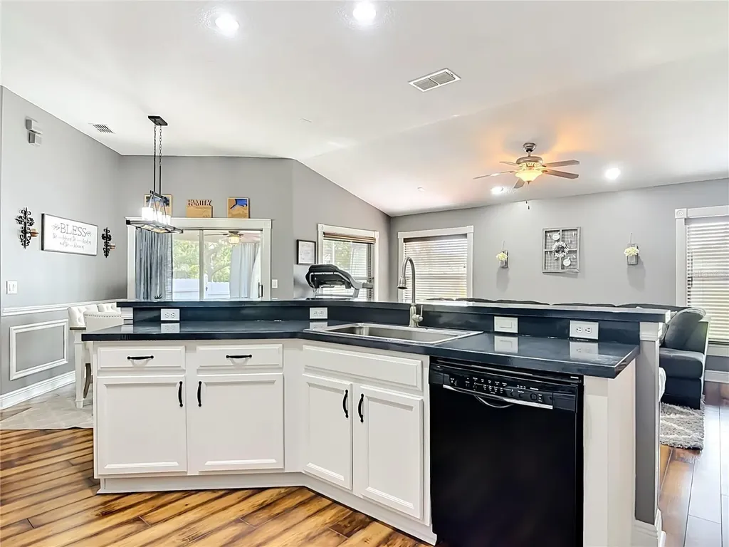 1935 E Anchor Drive Deltona FL 32725
