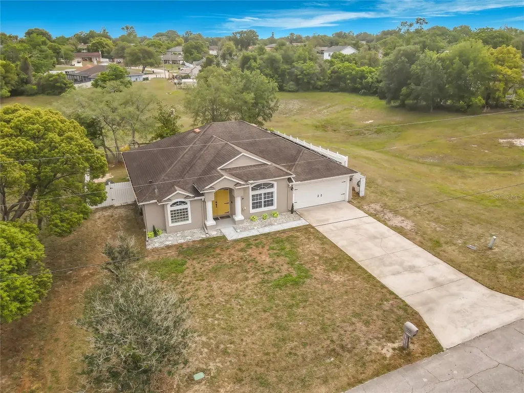 1935 E Anchor Drive Deltona FL 32725