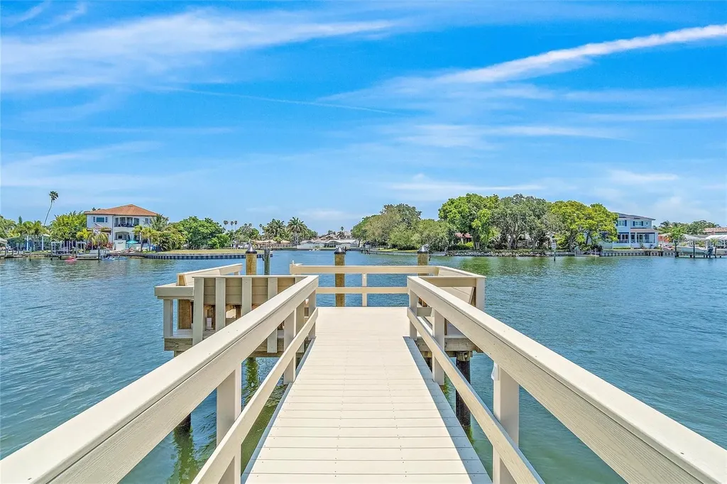 1365 Snell Isle Boulevard NE St Petersburg FL 33704