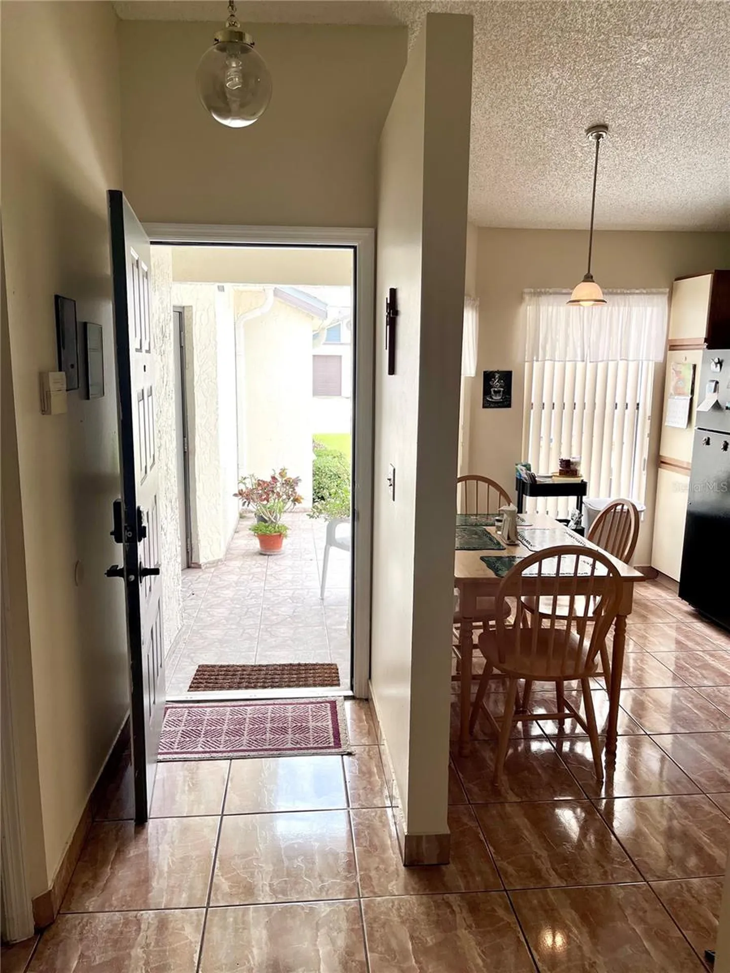 29 Lakepointe Circle Kissimmee FL 34743