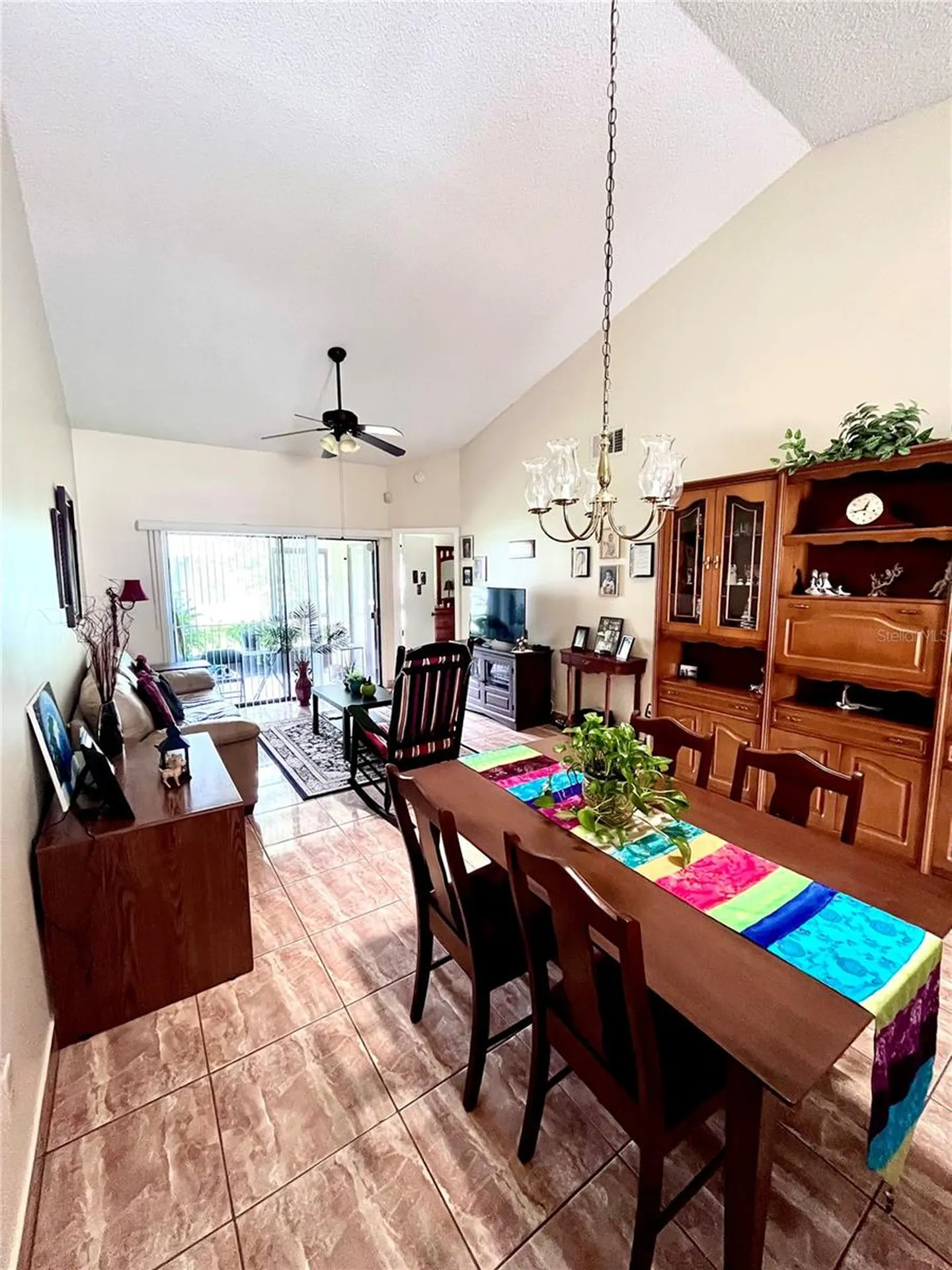 29 Lakepointe Circle Kissimmee FL 34743