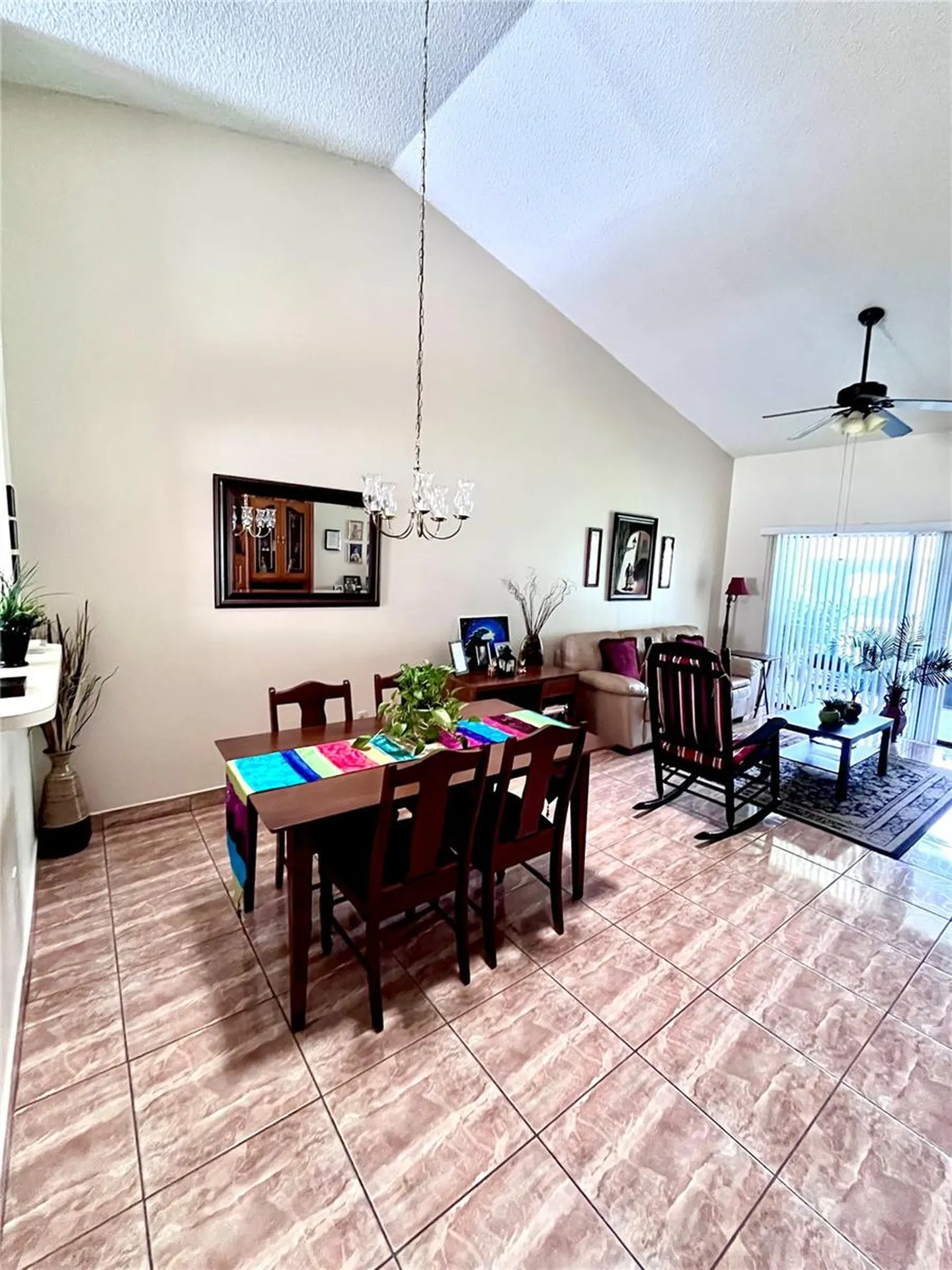 29 Lakepointe Circle Kissimmee FL 34743