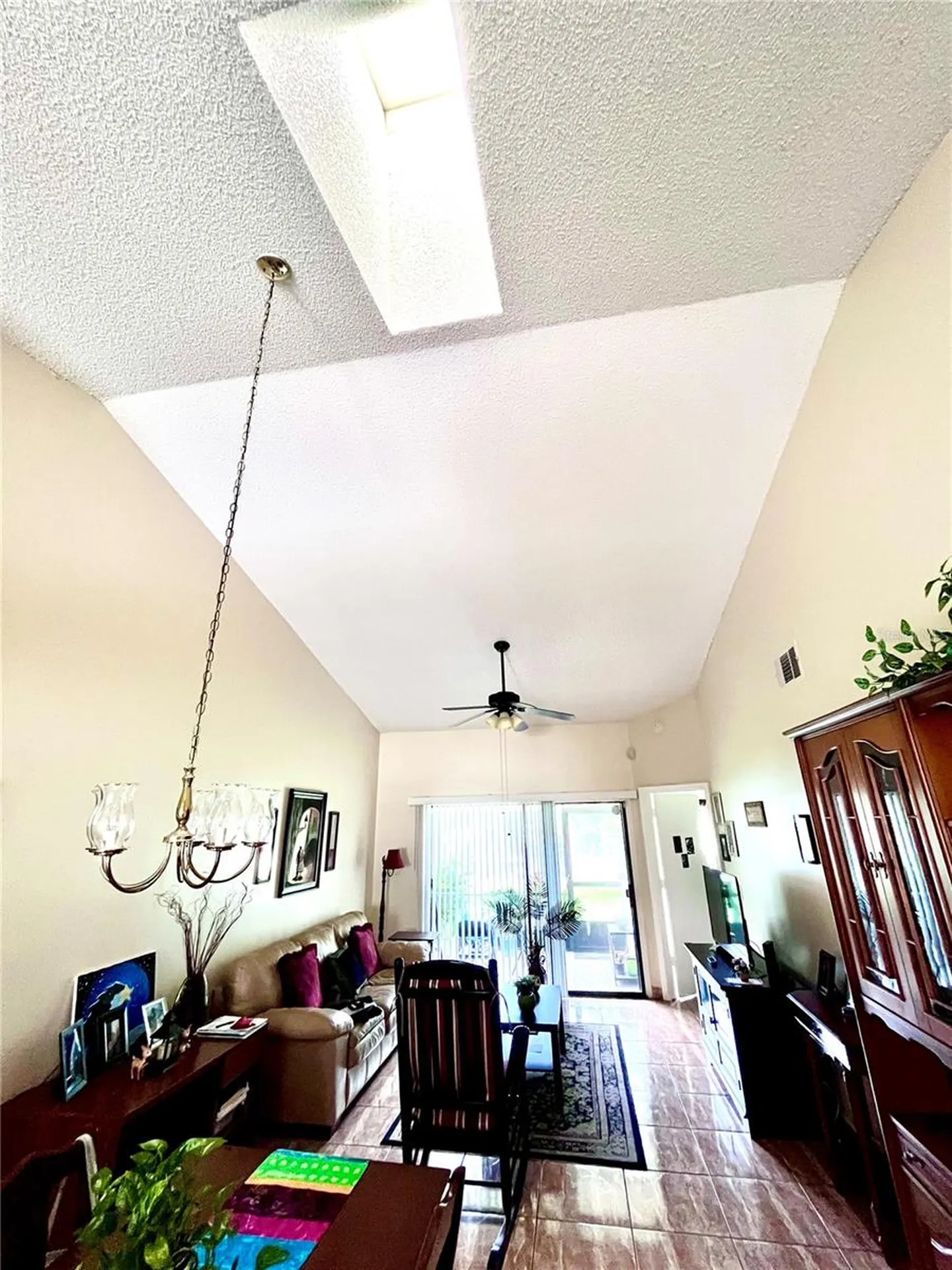 29 Lakepointe Circle Kissimmee FL 34743