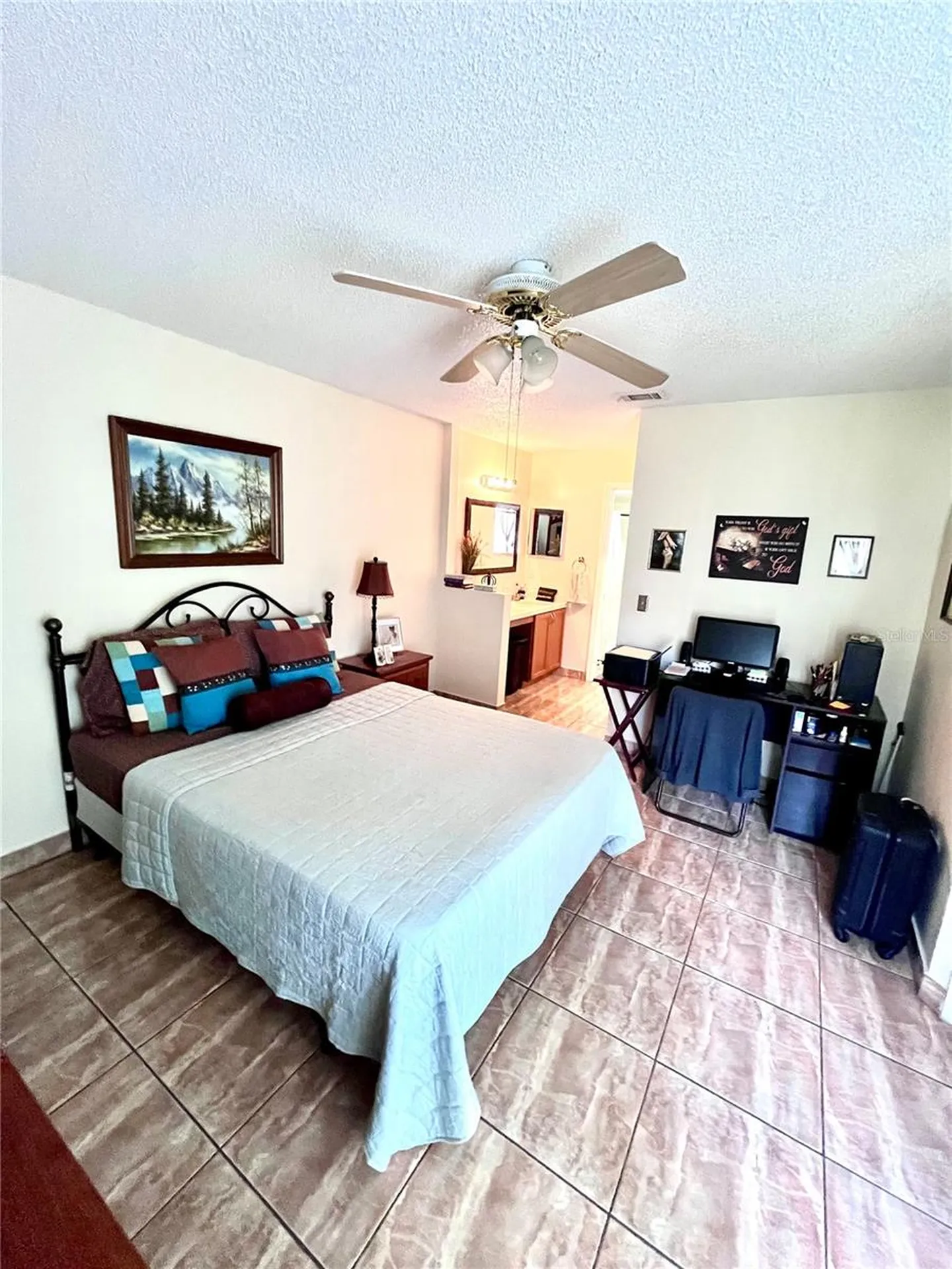 29 Lakepointe Circle Kissimmee FL 34743