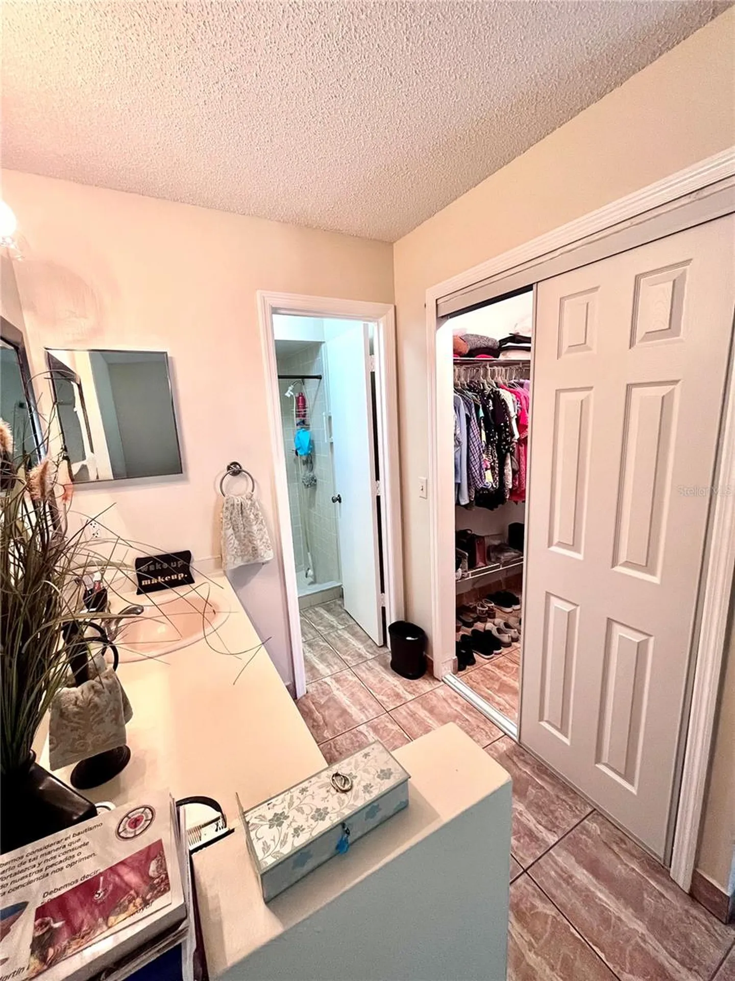 29 Lakepointe Circle Kissimmee FL 34743