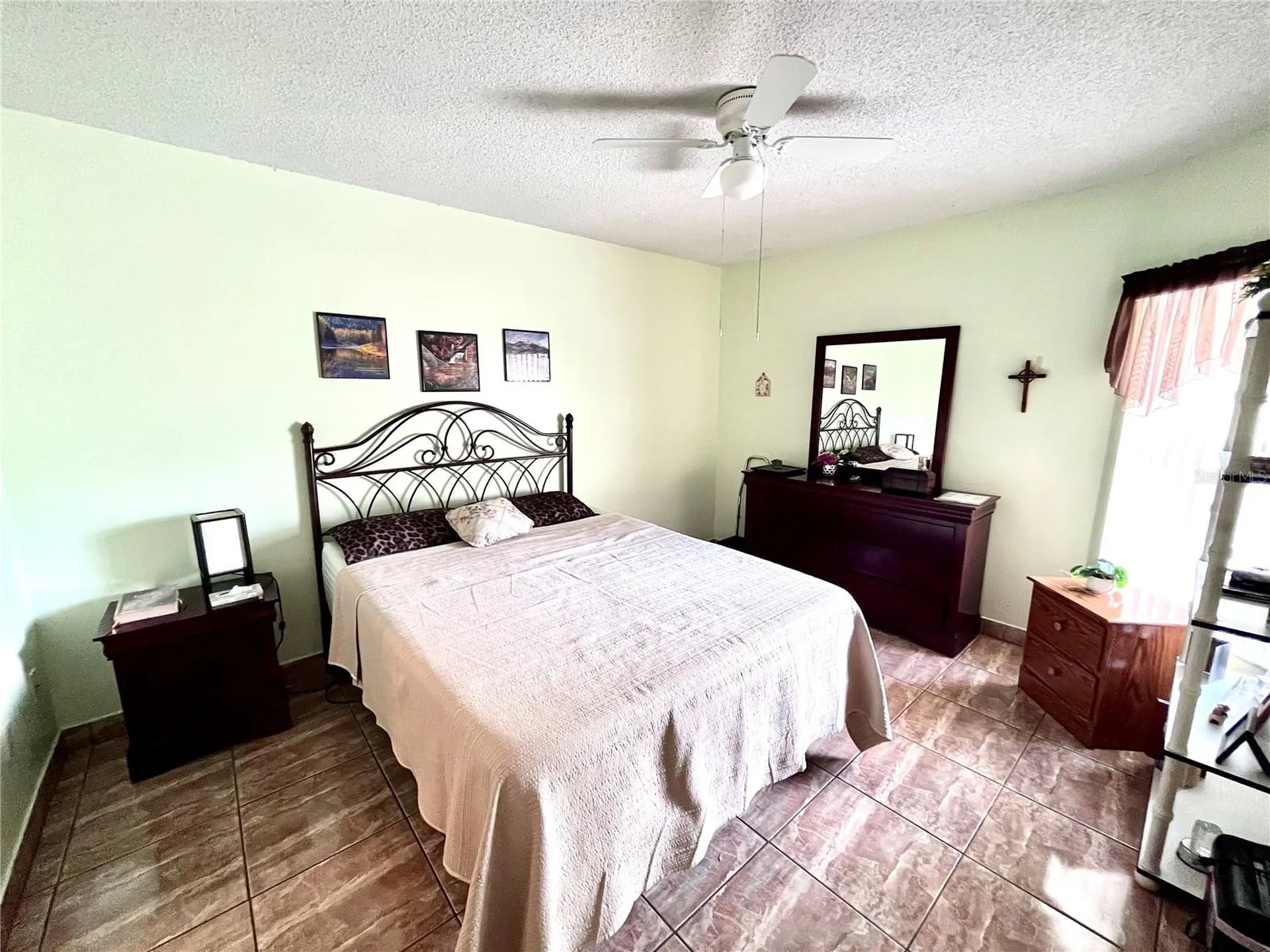 29 Lakepointe Circle Kissimmee FL 34743