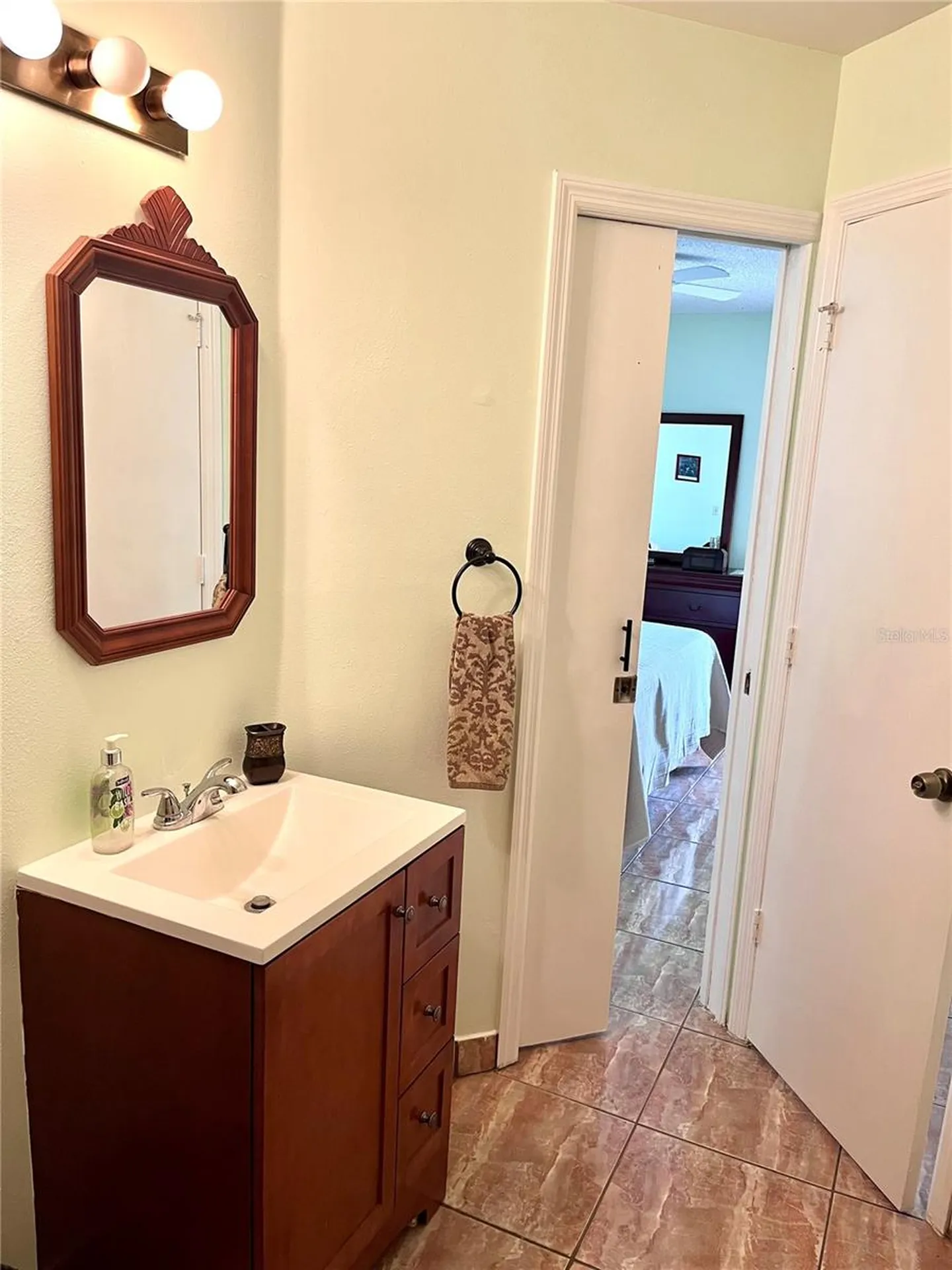 29 Lakepointe Circle Kissimmee FL 34743