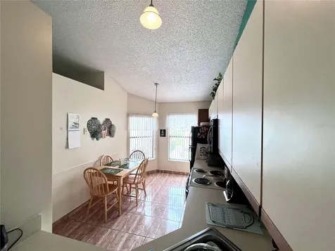 29 Lakepointe Circle Kissimmee FL 34743