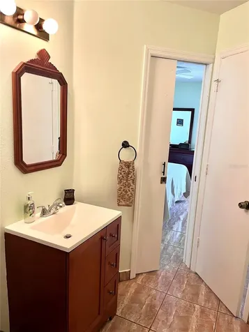 29 Lakepointe Circle Kissimmee FL 34743