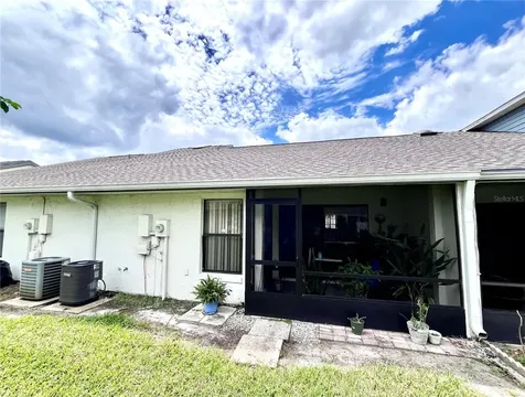 29 Lakepointe Circle Kissimmee FL 34743