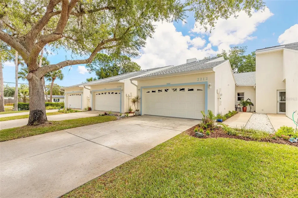 2212 Deerwood Drive New Smyrna Beach FL 32168