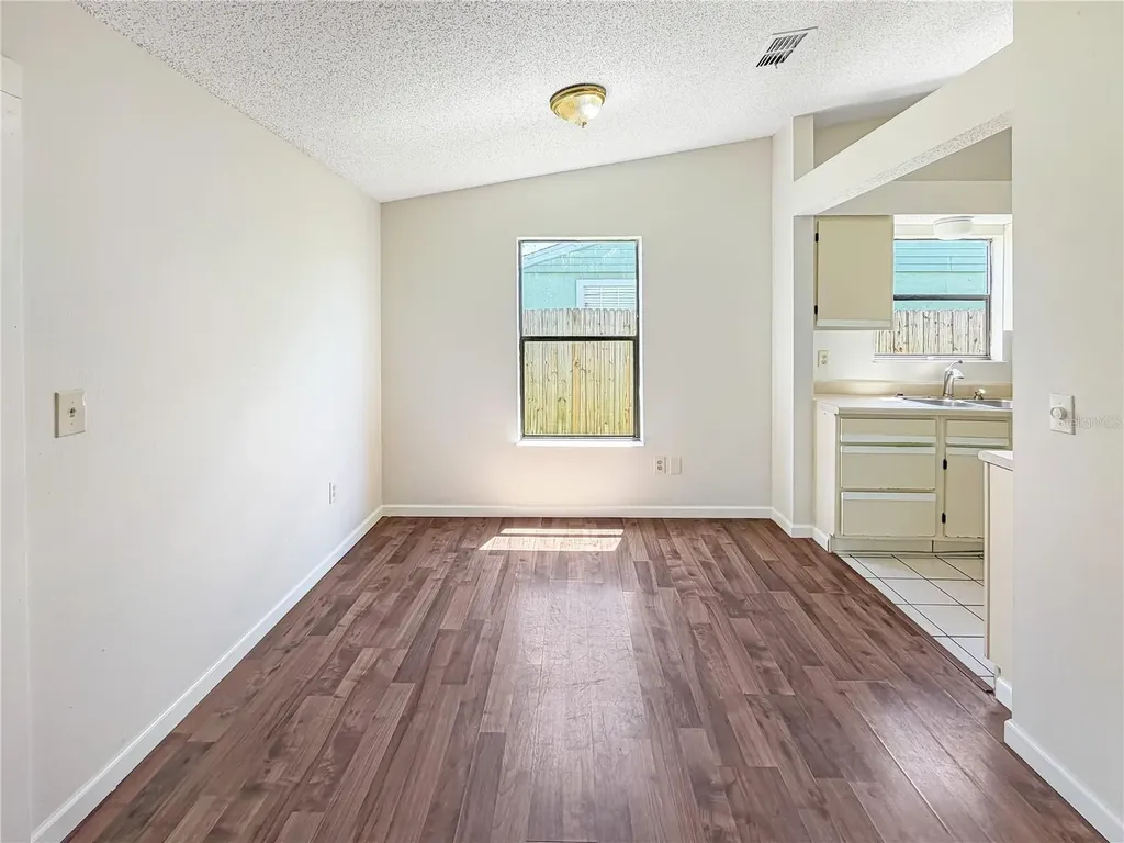 1204 Forestwood Drive Oldsmar FL 34677