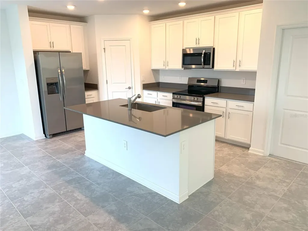 2731 Runners Circle Clermont FL 34714