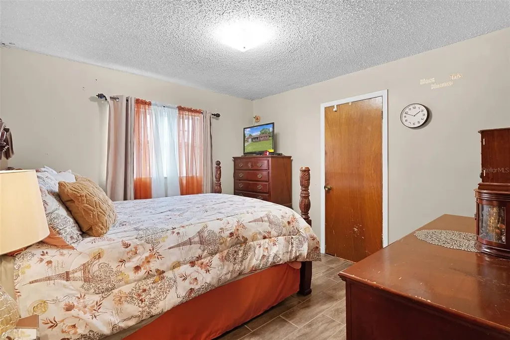 5946 Sr 471 Bushnell FL 33513