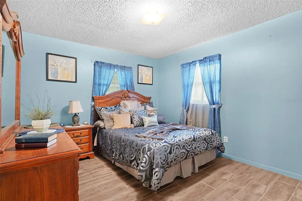 5946 Sr 471 Bushnell FL 33513