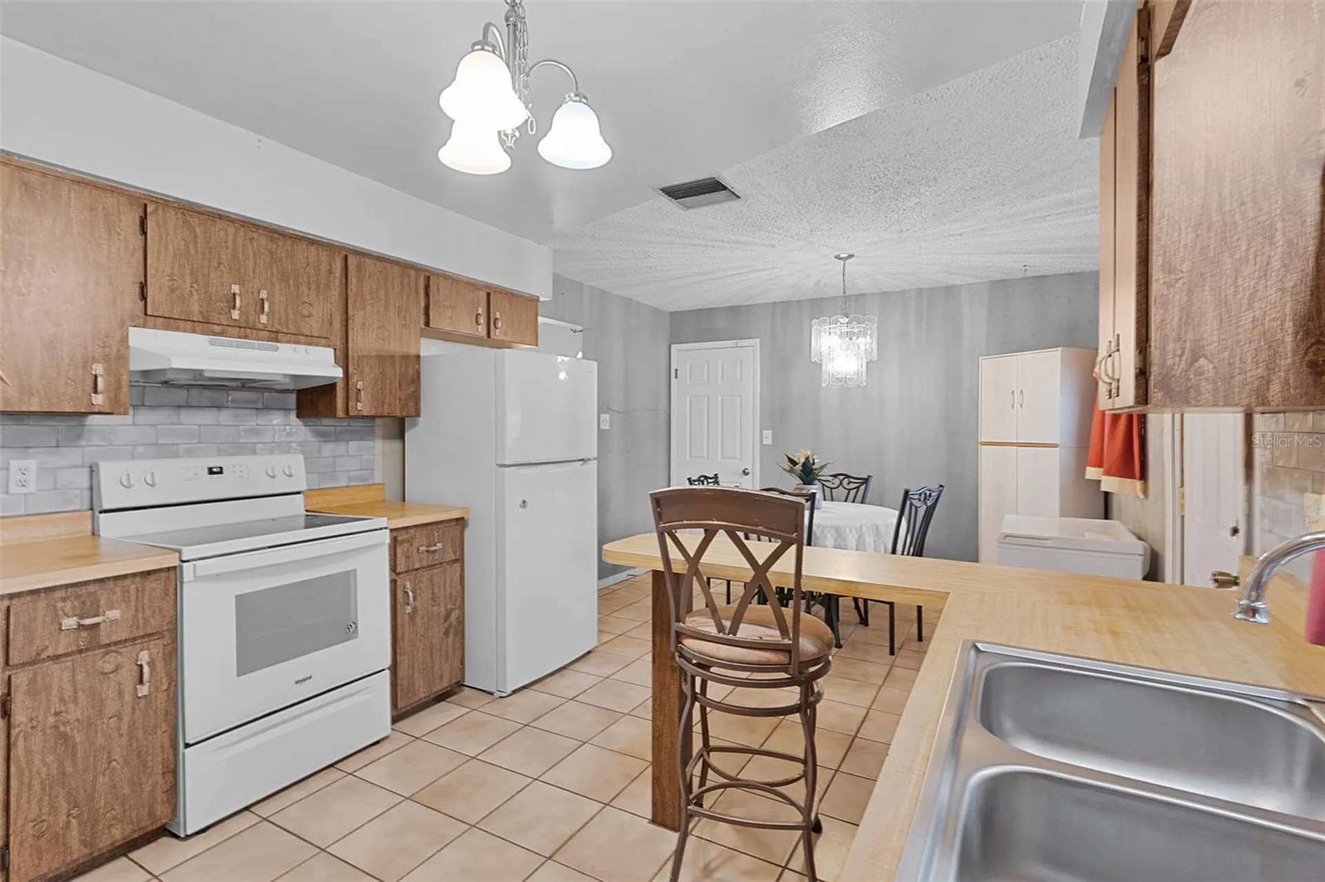 5946 Sr 471 Bushnell FL 33513