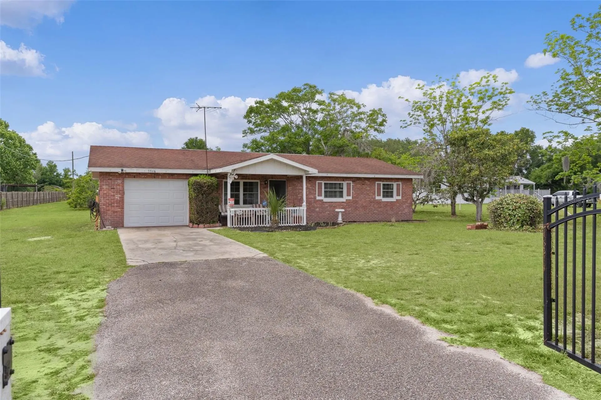 5946 Sr 471 Bushnell FL 33513