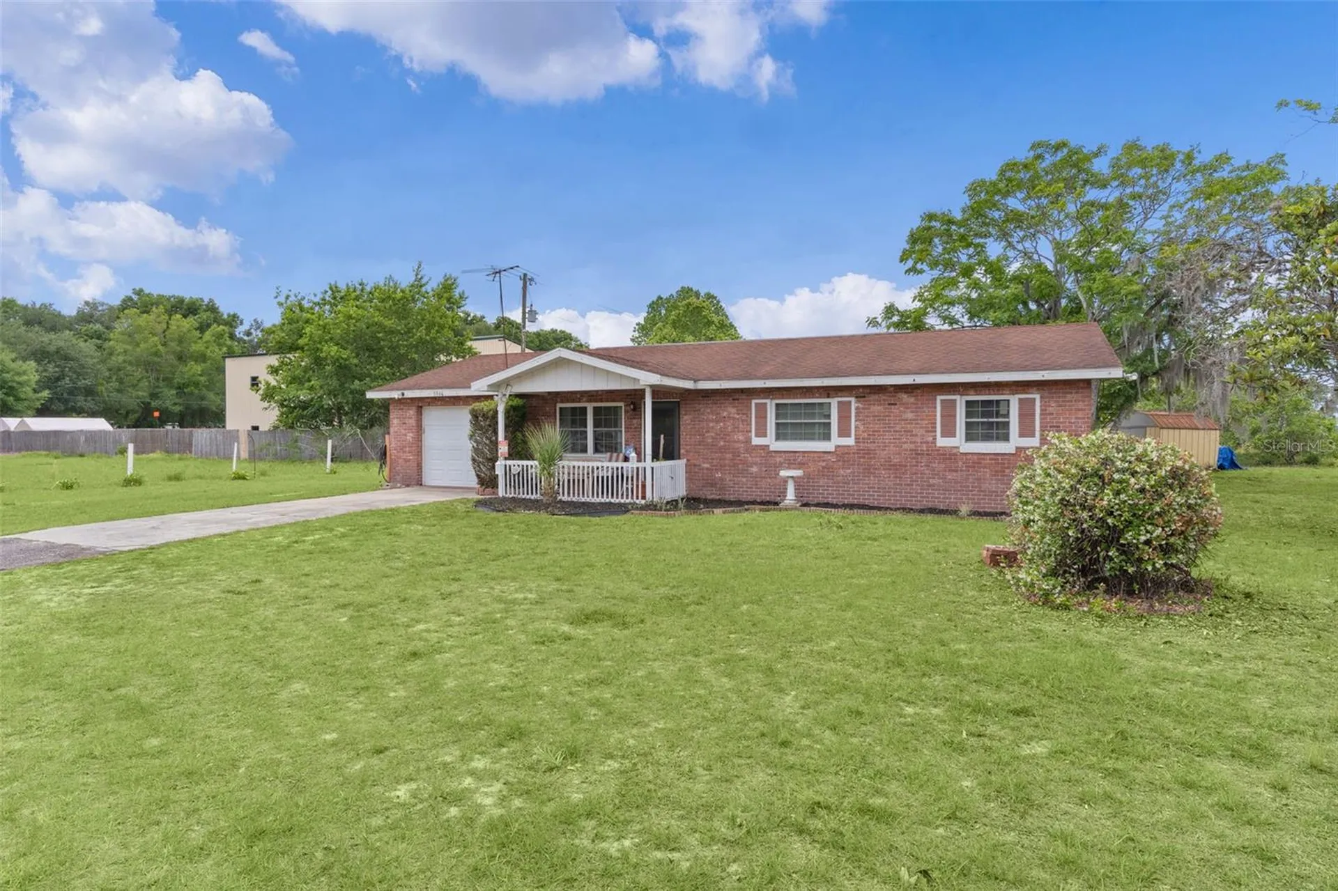5946 Sr 471 Bushnell FL 33513