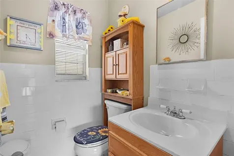 5946 Sr 471 Bushnell FL 33513