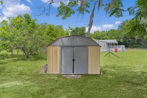 5946 Sr 471 Bushnell FL 33513