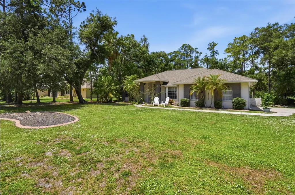 610 Woodview Way Bradenton FL 34212
