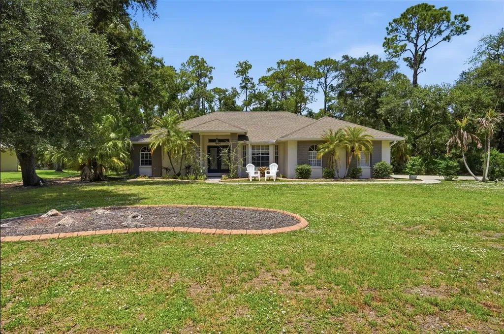 610 Woodview Way Bradenton FL 34212