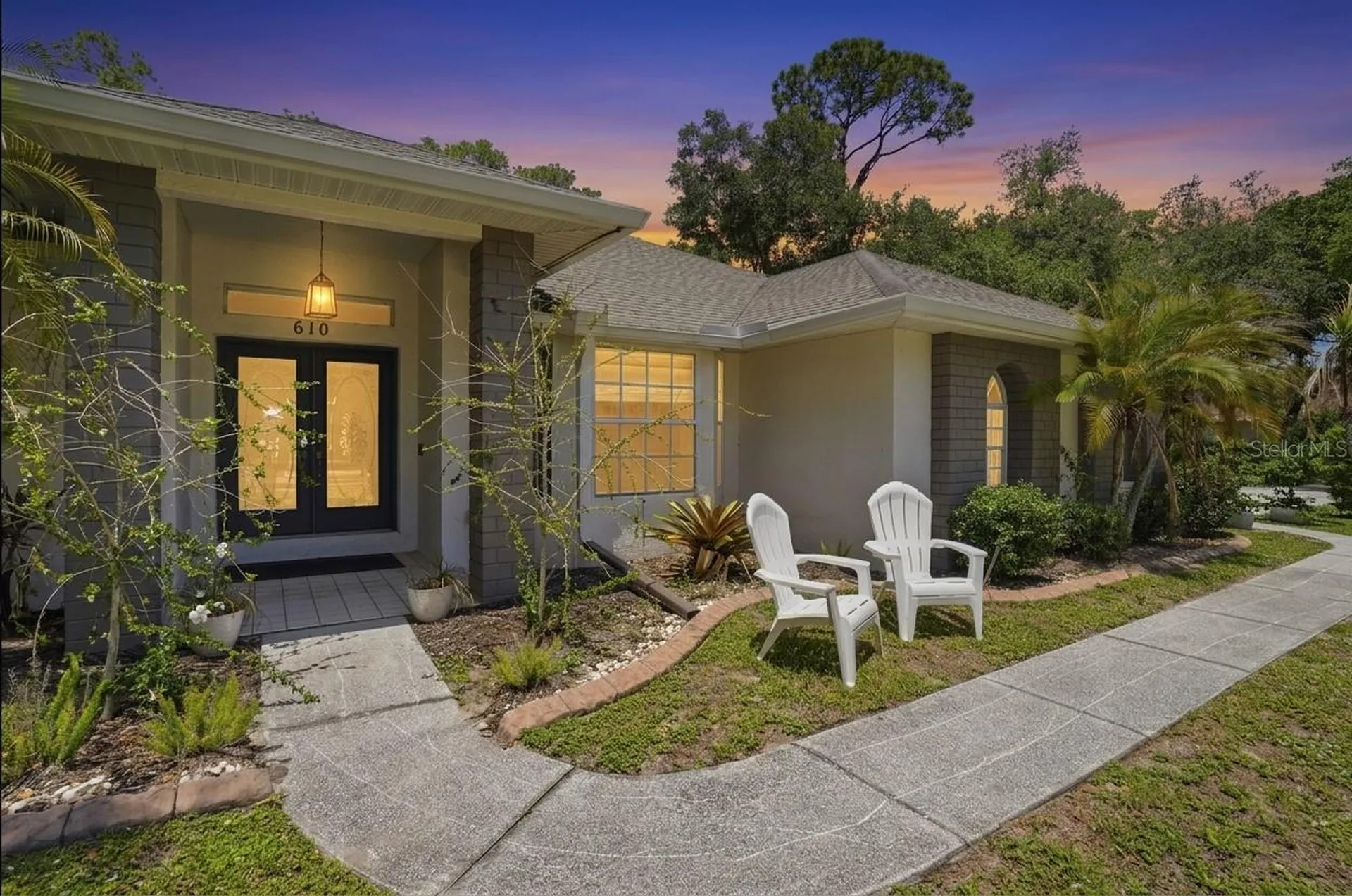 610 Woodview Way Bradenton FL 34212