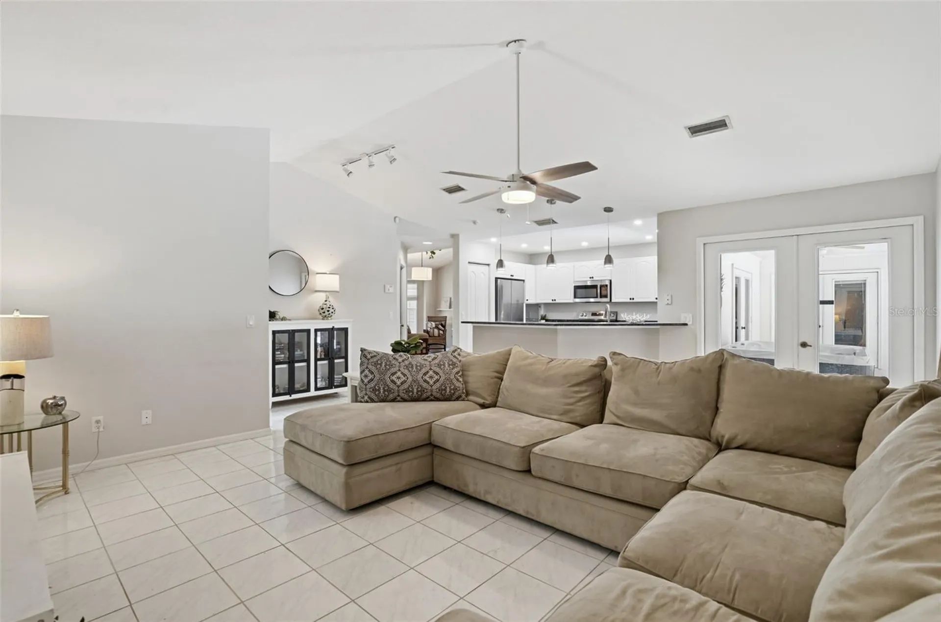 610 Woodview Way Bradenton FL 34212
