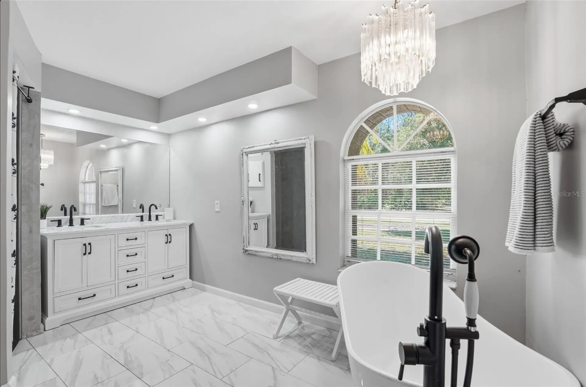 610 Woodview Way Bradenton FL 34212