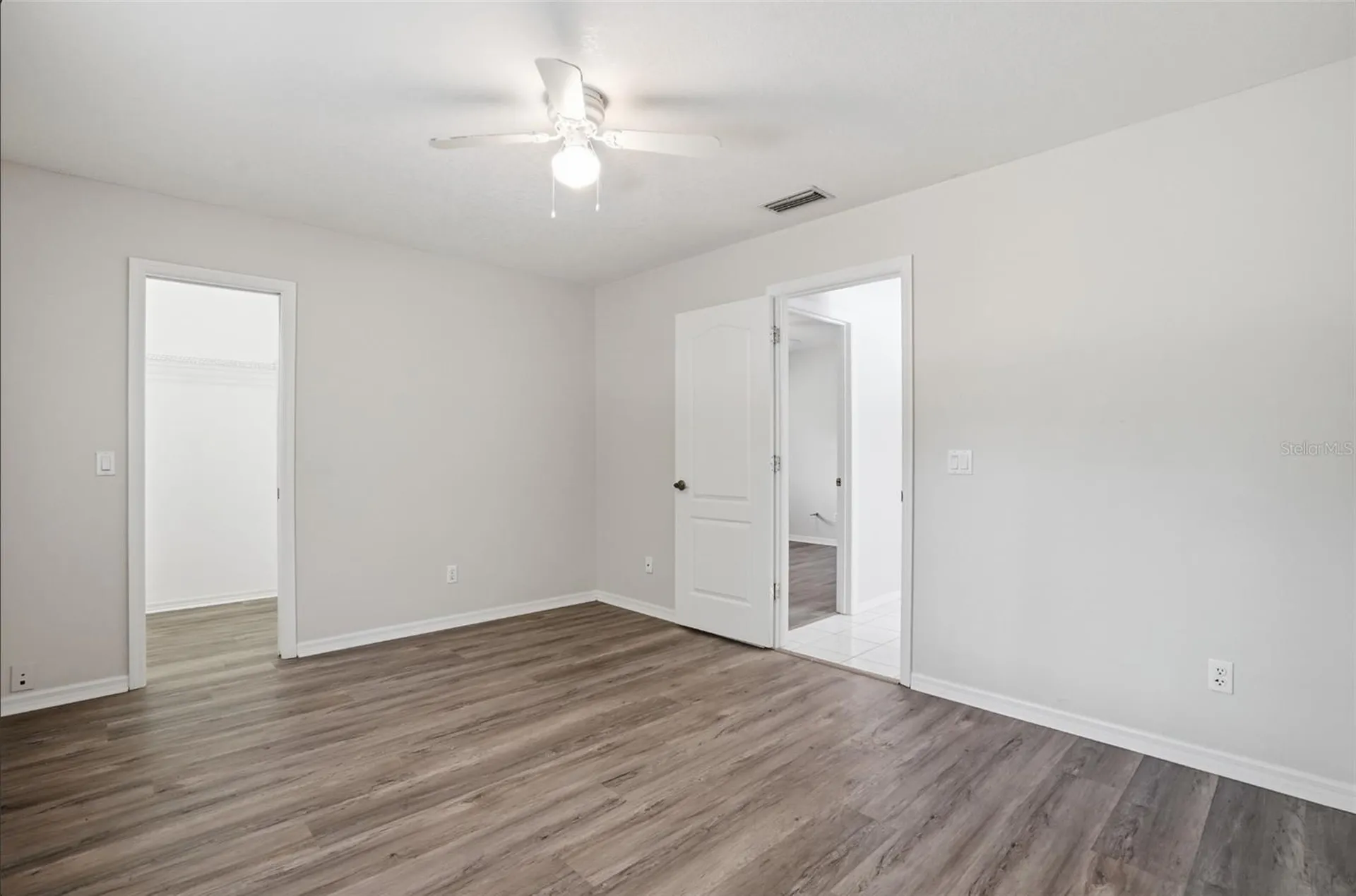 610 Woodview Way Bradenton FL 34212
