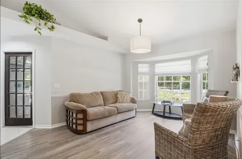 610 Woodview Way Bradenton FL 34212