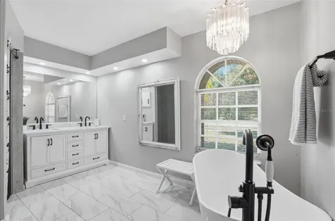 610 Woodview Way Bradenton FL 34212