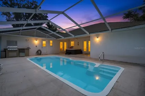 610 Woodview Way Bradenton FL 34212